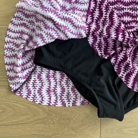 Nwt Swim Solutions Spring Play V-Neck Swimdress - Picture 7 of 9